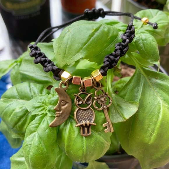 Wicca spiritual inspired braided bracelet - Picture 4 of 15